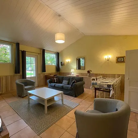 Semesterbostad Maison Renovee Avec Piscine Chauffee Privative Pres De Challans Et Aizenay - Fr-1-426-258 *